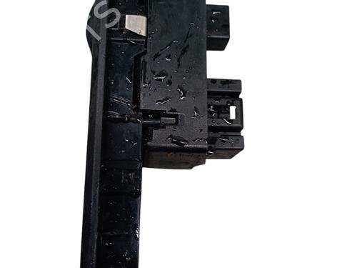 Used Switch PEUGEOT 206 Hatchback (2A/C) 1.4 i (75 hp) 30399464