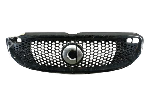 Calandre SMART FORTWO Coupe (453) 1.0 (453.342, 453.343) (71 hp) 31660588