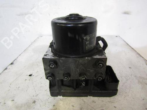 Used ABS pump ABS pump VW BORA I (1J2) 1.9 TDI (90 hp) 25106257 25106257