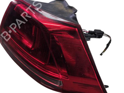 Used Right taillight VW GOLF VII (5G1, BQ1, BE1, BE2) 1.6 TDI 4motion (105 hp) 32113610