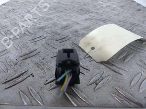 Used Right front window switch Right front window switch PEUGEOT 607 (9D, 9U) 2.2 HDi (133 hp) 25107358 25107358