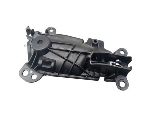 Used Rear left interior door handle Rear left interior door handle BMW 1 (F20) 116 d (116 hp) 25058290 25058290