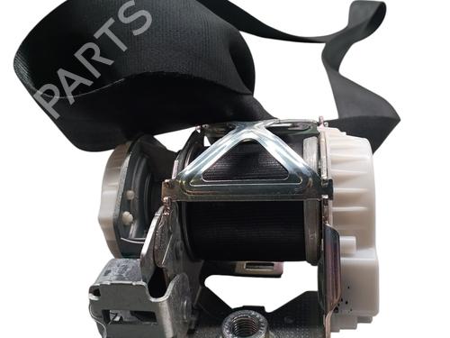 front-right-seatbelt-fiat-500l-351_-352_-2012-30329164 main image