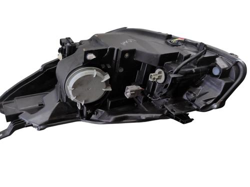 Used Right headlight TOYOTA YARIS (_P13_) 1.5 Hybrid (NHP130_, NHP130) (101 hp) 29610192