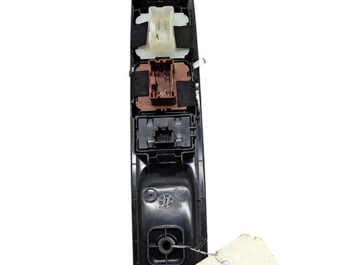 Used Left front window switch DACIA SANDERO III 1.0 TCe 90 (91 hp) 25098533