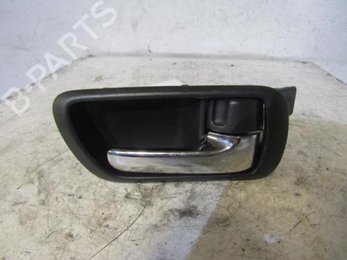 Used Rear right interior door handle TOYOTA COROLLA Verso (ZER_, ZZE12_, R1_) 2.0 D-4D (CUR10_, CUR10R) (116 hp) 25079404