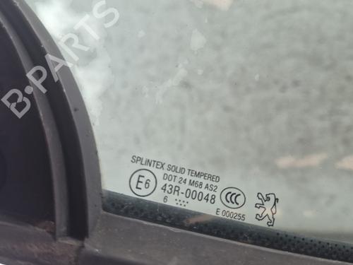 Used Front right quarter glass PEUGEOT 307 (3A/C) 1.4 16V (88 hp) 26031272