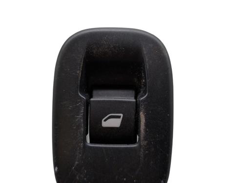 Used Left rear window switch Left rear window switch PEUGEOT 208 I (CA_, CC_) 1.2 PureTech 82 (82 hp) 27697251 27697251