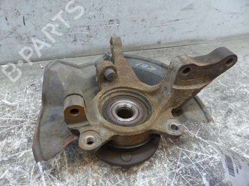 Used Left front steering knuckle HYUNDAI TRAJET (FO) 2.0 CRDi (113 hp) 25111686
