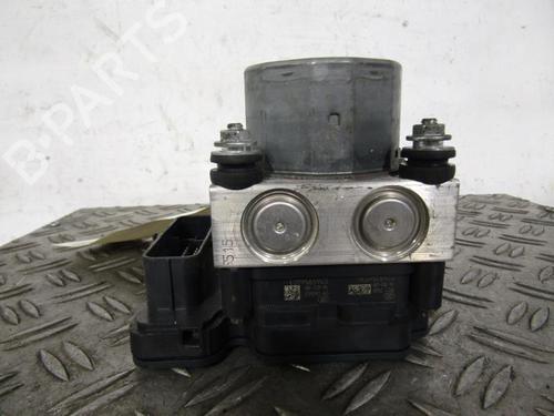 Used ABS pump RENAULT TWINGO III (BCM_, BCA_) 0.9 TCe 90 (BCM9, BCM2) (90 hp) 25080377