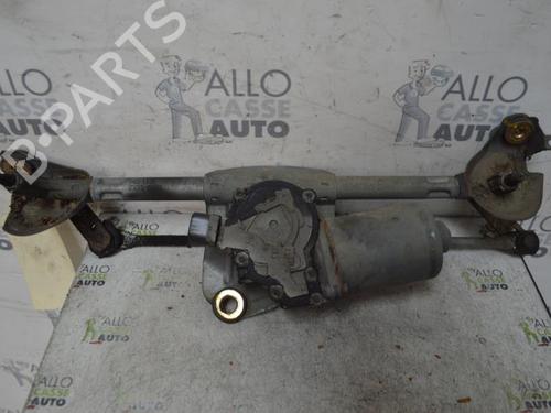 Used Front wiper motor TOYOTA YARIS (_P1_) 1.0 (SCP10_, SCP10R) (68 hp) 25097652
