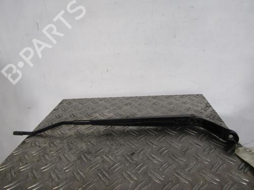 Used Front windshield wiper arm TOYOTA COROLLA (_E12_) 1.4 D (NDE120_, NDE120R) (90 hp) 25084454