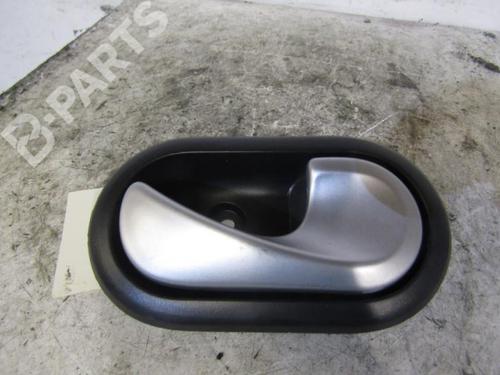 Used Front right interior door handle Front right interior door handle DACIA SANDERO 1.4 MPI LPG (72 hp) 10594892 10594892