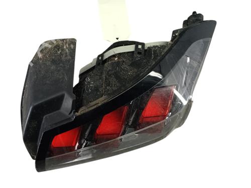 Højre baglygte PEUGEOT 208 II (UB_, UP_, UW_, UJ_) 1.2 PureTech 75 (75 hp) 31660600