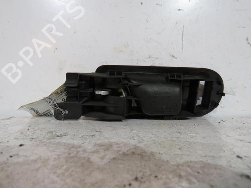 Used Front right interior door handle Front right interior door handle VW BORA I (1J2) 1.9 TDI (110 hp) 25112680 25112680