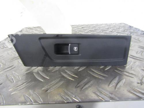 Used Right front window switch Right front window switch VW PASSAT B7 (362) 2.0 TDI (177 hp) 10590988 10590988