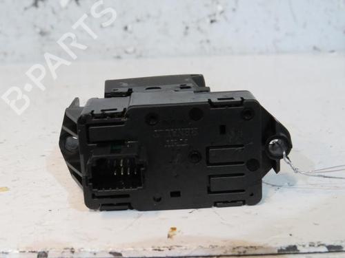Used Switch Switch RENAULT SCÉNIC III (JZ0/1_) 1.5 dCi (106 hp) 25069468 25069468
