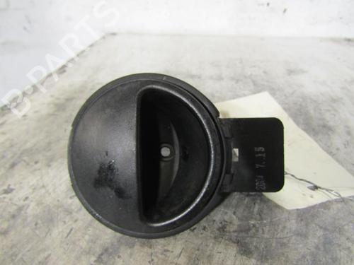 Used Front right interior door handle DAEWOO KALOS (KLAS) 1.4 16V (94 hp) 25113960