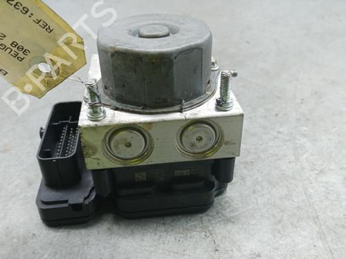 Used ABS pump PEUGEOT 308 II (LB_, LP_, LW_, LH_, L3_) 1.6 HDi 100 (99 hp) 25103454