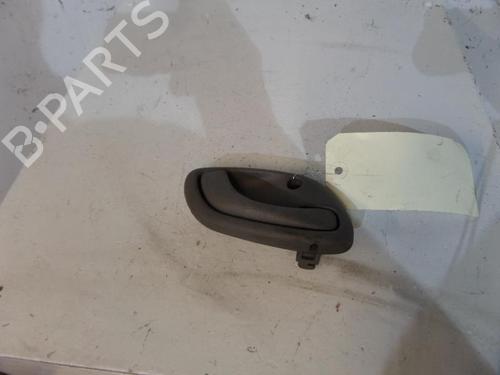 Høyre bak invendig håndtak OPEL AGILA (A) (H00) 1.2 16V (F68) (75 hp) 25070491