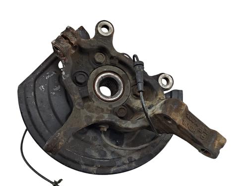 Used Right front steering knuckle NISSAN JUKE (F15) 1.5 dCi (110 hp) 25071884
