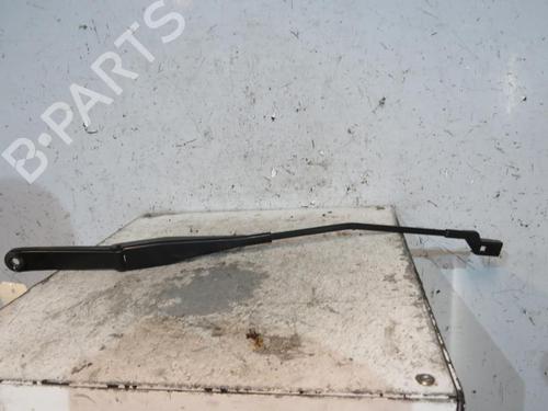 Used Front windshield wiper arm FORD FIESTA VI (CB1, CCN) 1.4 TDCi (68 hp) 25092453