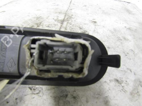 Used Right front window switch Right front window switch RENAULT SCÉNIC II (JM0/1_) [2003-2010] 25070159 25070159