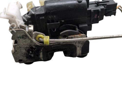 front-left-lock-dacia-lodgy-js_-2012-32699759 main image