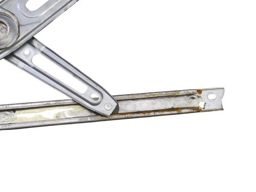 Used Front left window mechanism TOYOTA YARIS (_P13_) 1.3 (NSP130_, NSP130) (99 hp) 28521693