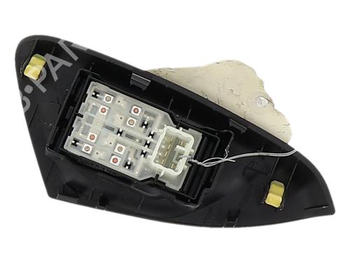 Used Left front window switch Left front window switch PEUGEOT 108 1.0 VTi (69 hp) 33989912 33989912