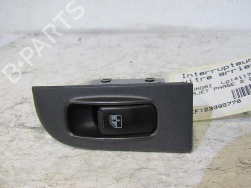 Right rear window switch HYUNDAI TRAJET (FO) 2.0 CRDi | BP25111662I28 