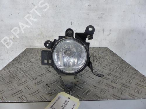 Used Right front fog light MITSUBISHI GRANDIS (NA_W) [2003-2011]  25064776