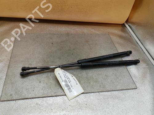 Used Tailgate lift support VOLVO XC90 I (275) D5 AWD (185 hp) 25081625