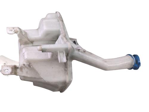 Used Windscreen washer tank TOYOTA YARIS (_P9_) 1.33 VVT-i (NSP90_, NSP90R) (100 hp) 28962399