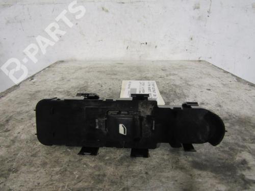 Used Right front window switch Right front window switch CITROËN JUMPY II Van 1.6 HDi 90 8V (90 hp) 10593112 10593112