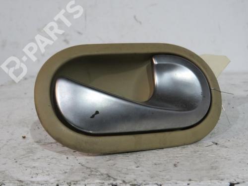 Used Front right interior door handle Front right interior door handle RENAULT MODUS / GRAND MODUS (F/JP0_) 1.5 dCi (FP0D, JP0D) (82 hp) 10602081 10602081