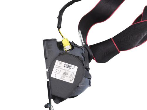 rear-right-seatbelt-renault-arkana-i-lcm_-ldn_-2019-31864710 main image