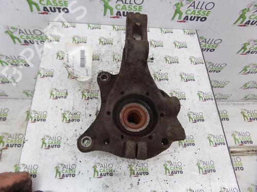 Used Left front steering knuckle RENAULT 21 Estate (K48_) 2.1 D (K/S48V, K/S48O) (72 hp) 25097563