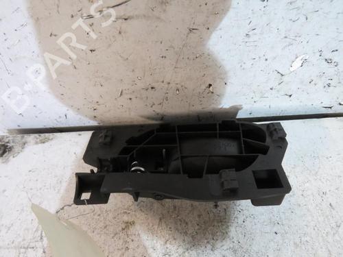 Used Front right interior door handle Front right interior door handle PEUGEOT 407 (6D_) 1.8 (6D6FZB) (116 hp) 25081215 25081215