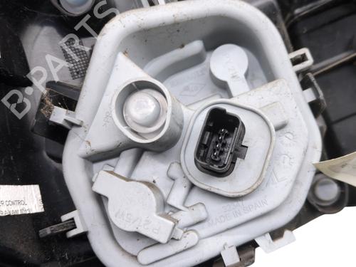 Right taillight RENAULT CAPTUR I (J5_, H5_) 1.5 dCi 90 (J5N4, J5M5, J5MW, J5M6, J5AL, J5AJ) | BP30204132C35 