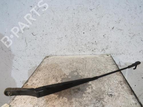 Used Front windshield wiper arm VW TOURAN (1T1, 1T2) 1.9 TDI (105 hp) 25066535