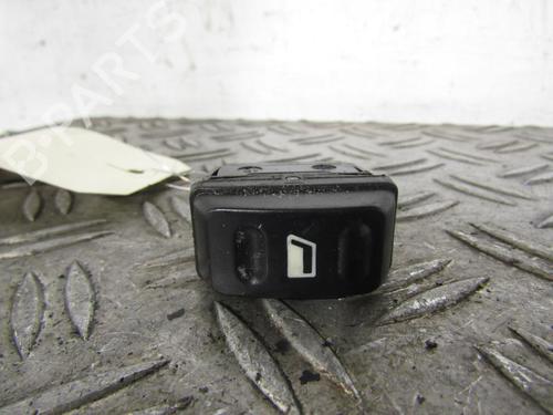 Used Right front window switch CITROËN XSARA PICASSO (N68) 1.6 HDi (90 hp) 25065788