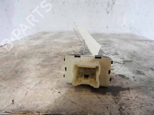 Used Right front window switch Right front window switch RENAULT CLIO IV (BH_) 0.9 TCe 90 (BHNF, BHMA, BHMH, BHJK, BHJR) (90 hp) 25085863 25085863