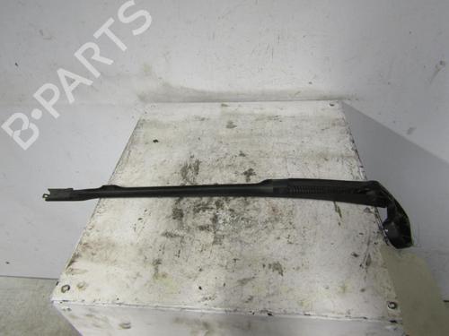 Used Front windshield wiper arm SEAT LEON (1P1) 1.9 TDI (105 hp) 25094263