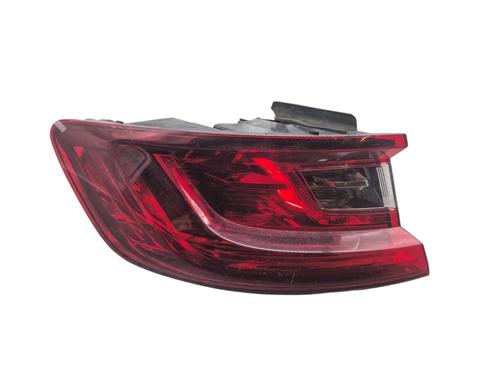 Venstre baglygte RENAULT MEGANE IV Hatchback (B9A/M/N_) 1.5 dCi 110 (B9A3) (110 hp) 29425942