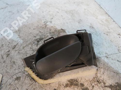 Used Front right interior door handle Front right interior door handle PEUGEOT 206 Hatchback (2A/C) 1.4 i (75 hp) 10607362 10607362