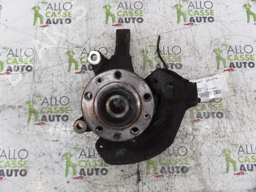 Used Left front steering knuckle FIAT SCUDO Van (270_, 272_) [2007-2016]  25071039