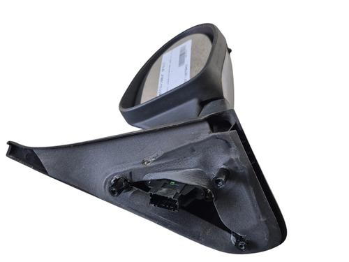 Used Right mirror Right mirror 25056260 25056260