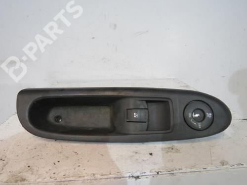 Used Right front window switch Right front window switch RENAULT CLIO II (BB_, CB_) 1.5 dCi (B/CB07) (65 hp) 10600955 10600955