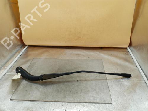 Used Front windshield wiper arm BMW 1 (F20) M 140 i (340 hp) 25110316